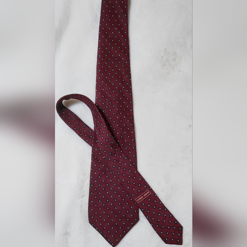 Georgio Armani Cravatte Silk Tie Made in Italy Red